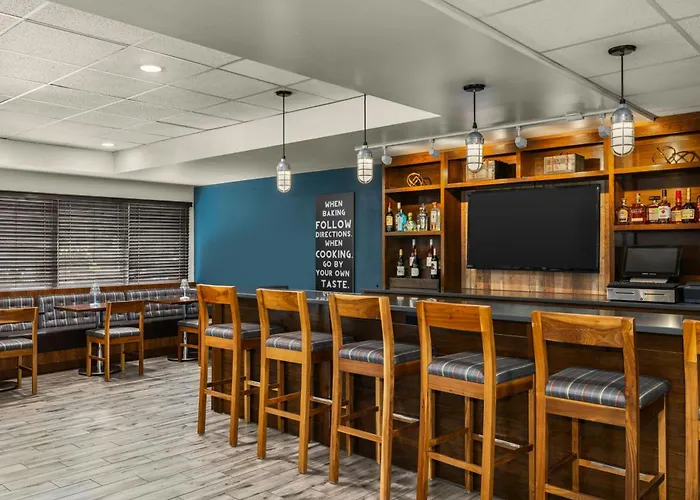 Four Points By Sheraton Greensboro Airport