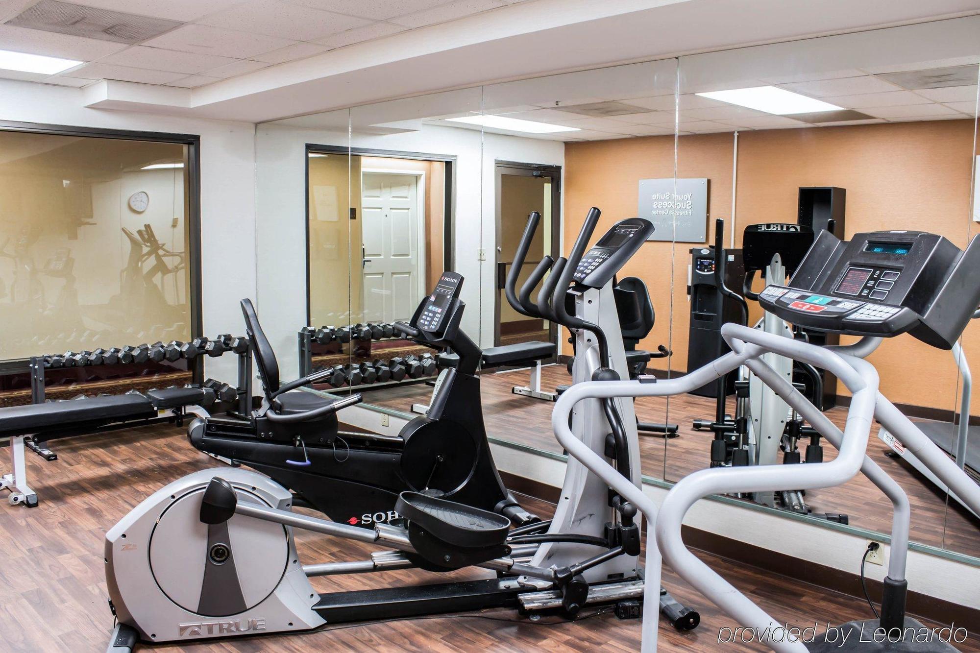 Four Points By Sheraton Airport Hotel 3*